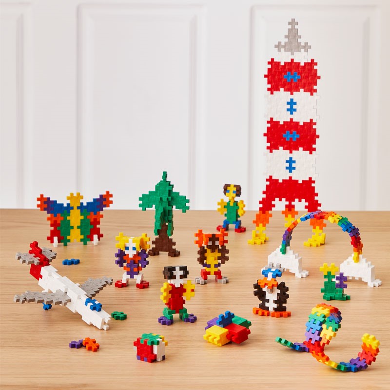 CUBO DE PIEZAS: BÁSICO 600 PCS