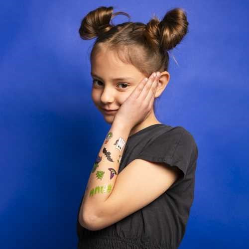 Tattoos Boo! – 50 Tatuajes que Brillan en la Oscuridad OMY - 5