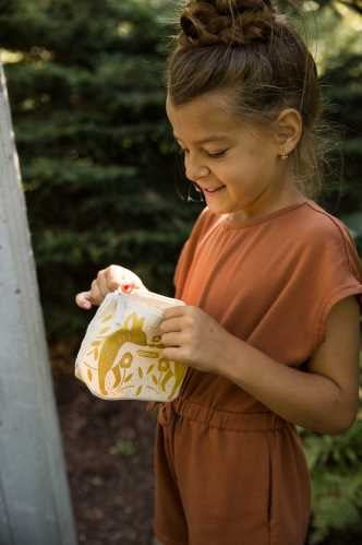 ESTUCHE ORO Pincel mágico + polvos dorados+ labial de vainilla