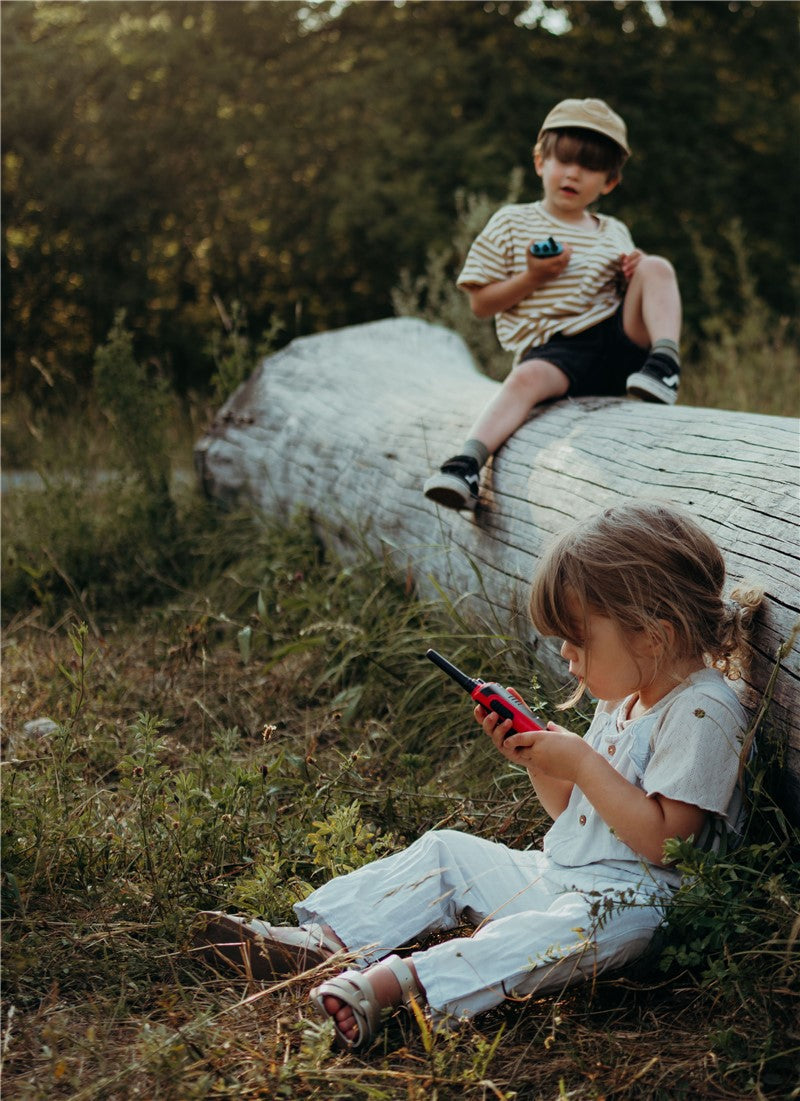 Pack Regalo 5 Años Aire Libre: los walkie-talkies Kidytalk en uso al aire libre