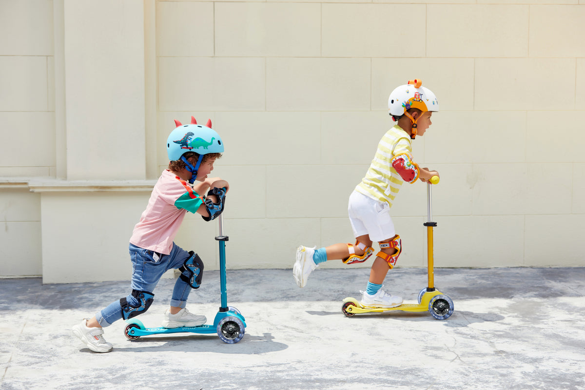 Patinete Mini Micro Deluxe LED de 3 Ruedas con Luces - 2