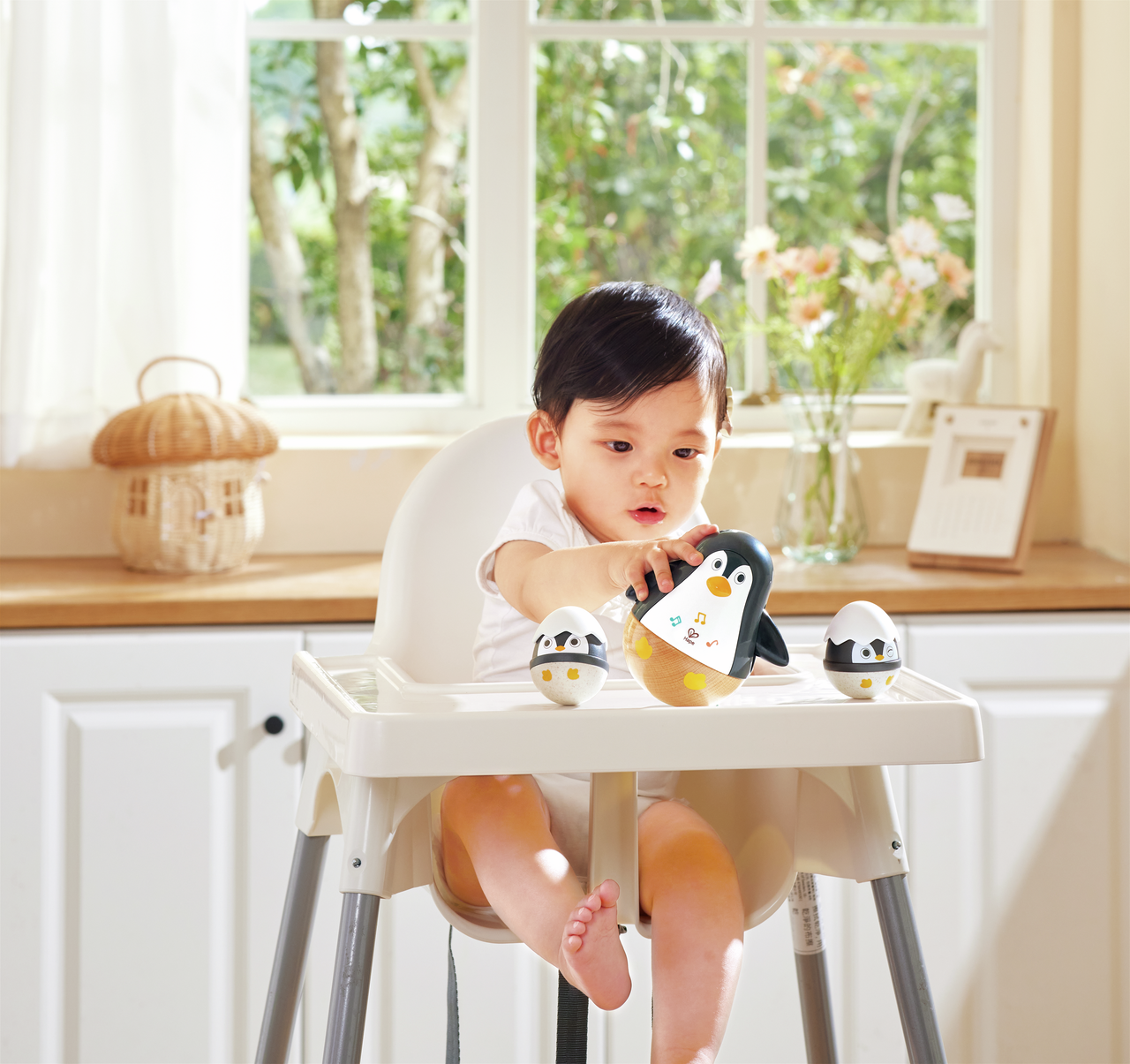 Set Pingüinos – Sonajero, Mordedor y Juguete Oscilante | HAPE